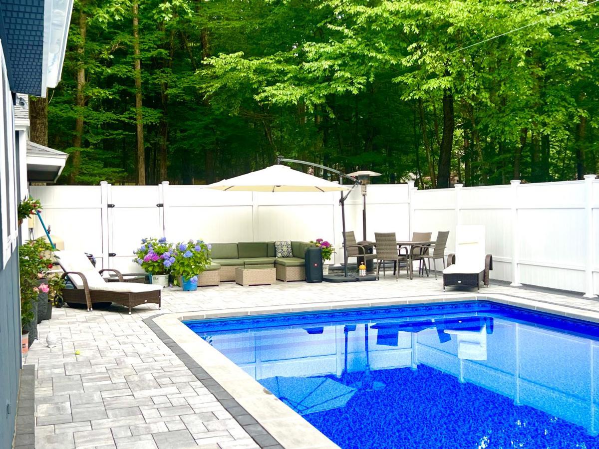 Amazing Poconos House . Sauna/Hot Tub/Private Pool East Stroudsburg Kültér fotó